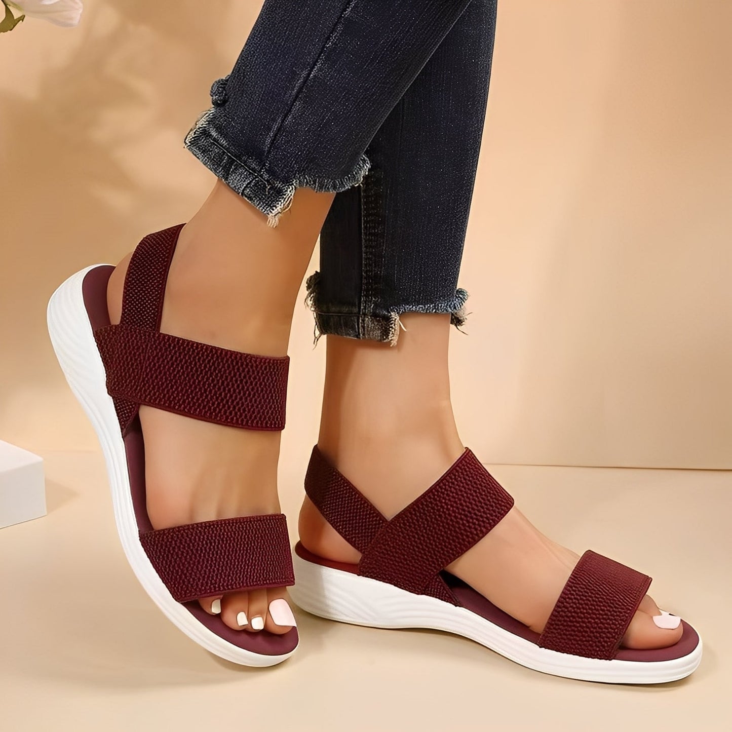Jessika - Bequeme flache Damensandalen aus Flyknit