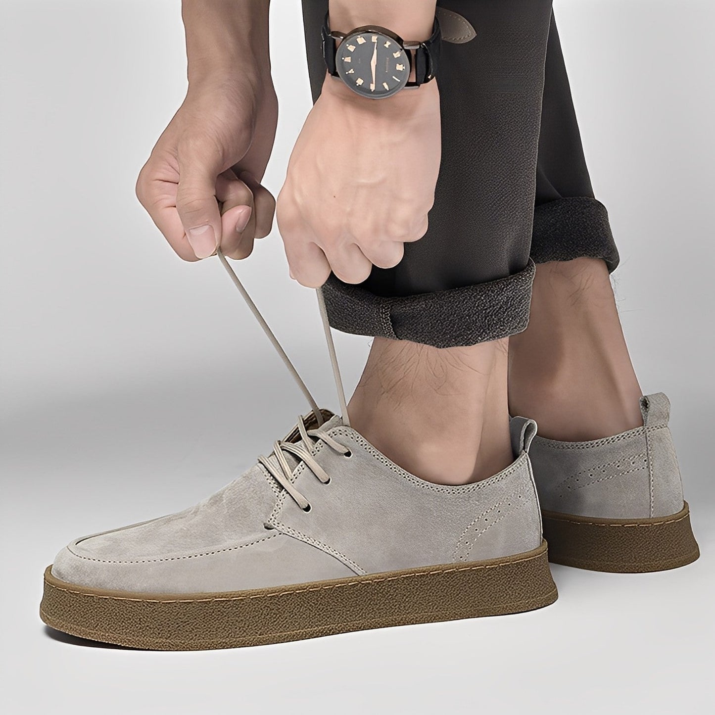 Riordan - Stilvolle flache Herrensneaker aus Wildleder
