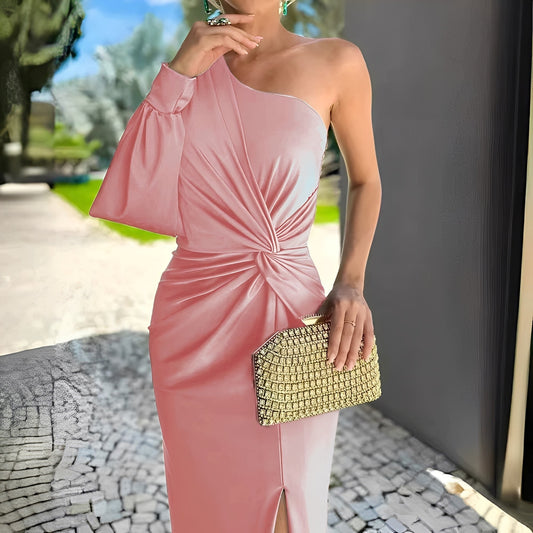 Pauline - Elegantes Damenkleid mit ungleichmäßiger Faltenlegung