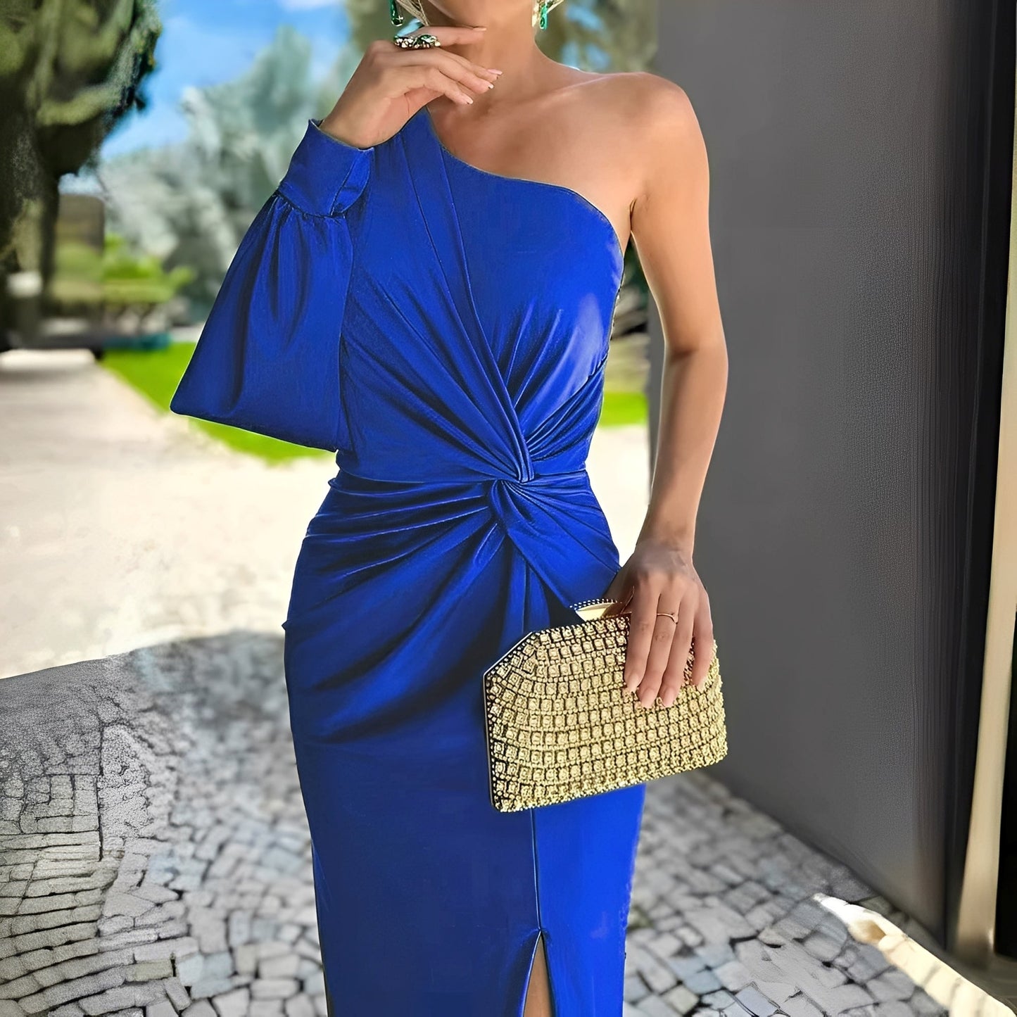 Pauline - Elegantes Damenkleid mit ungleichmäßiger Faltenlegung