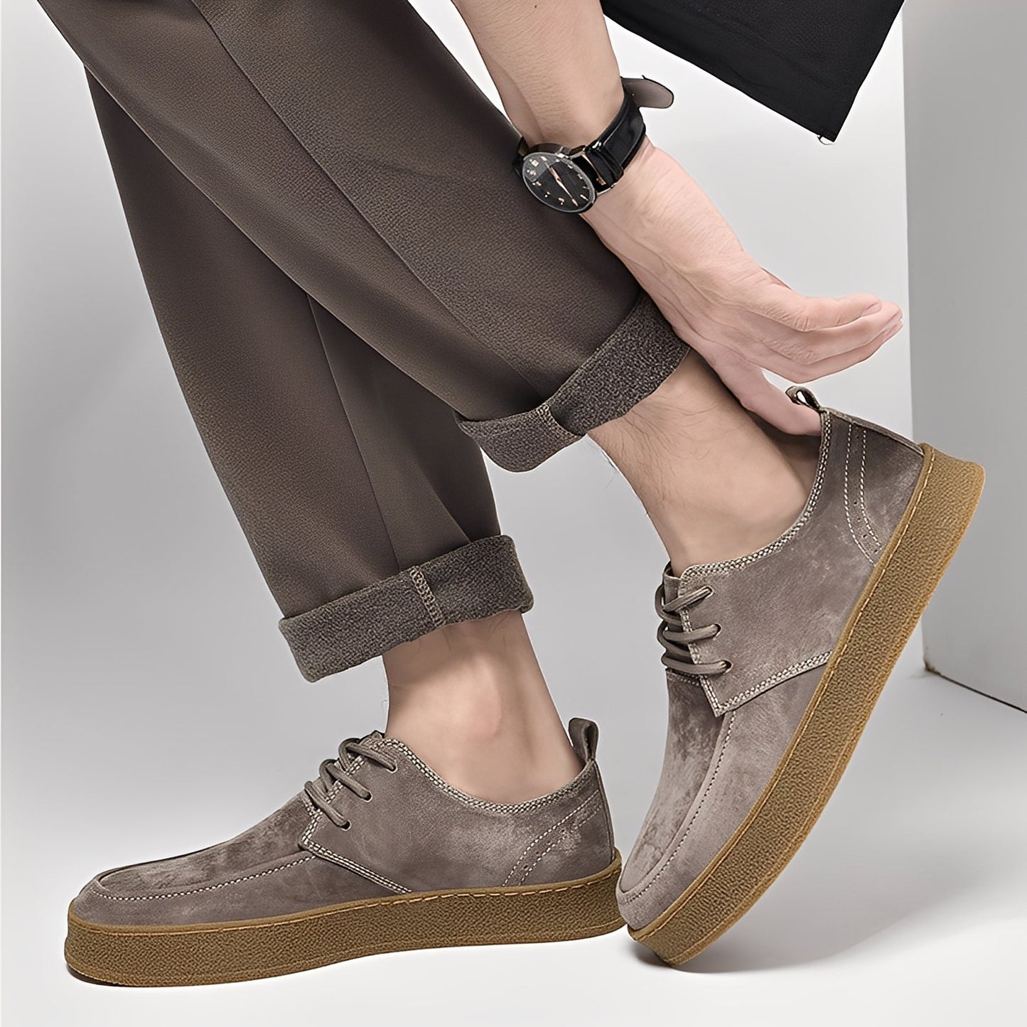 Sylvan - Elegante, flache Herrensneaker aus Wildleder