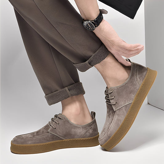 Riordan - Stilvolle flache Herrensneaker aus Wildleder