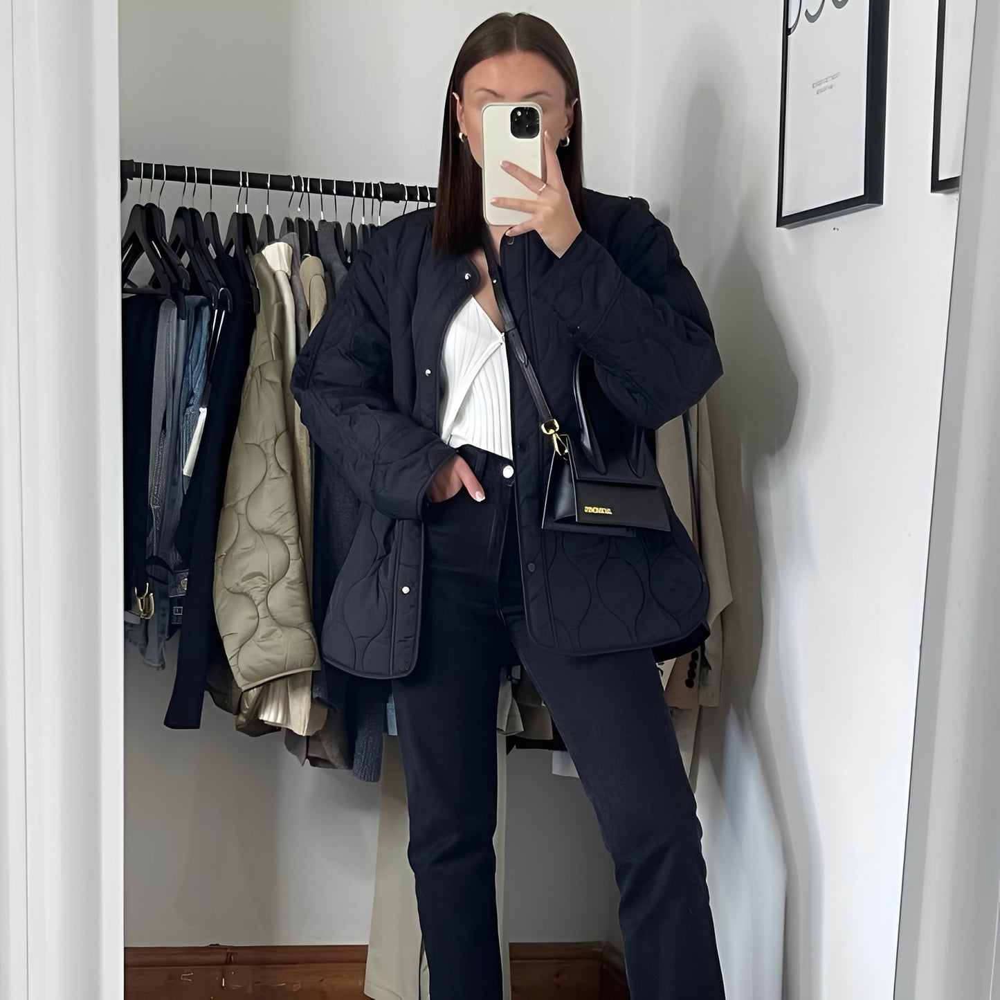 Ariella - Stylischer, locker geschnittener Frauenmantel mit einem Knopf
