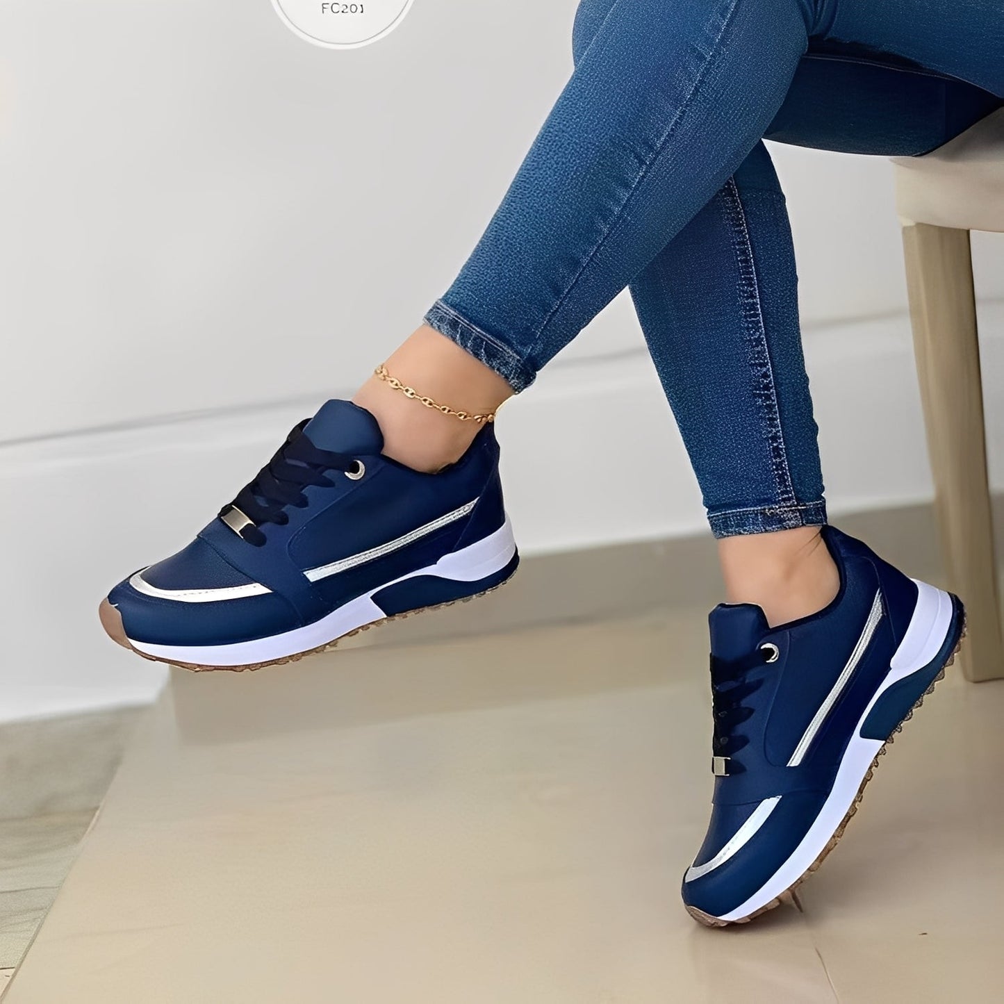 Xanthia - Moderne flache Sneaker für Damen