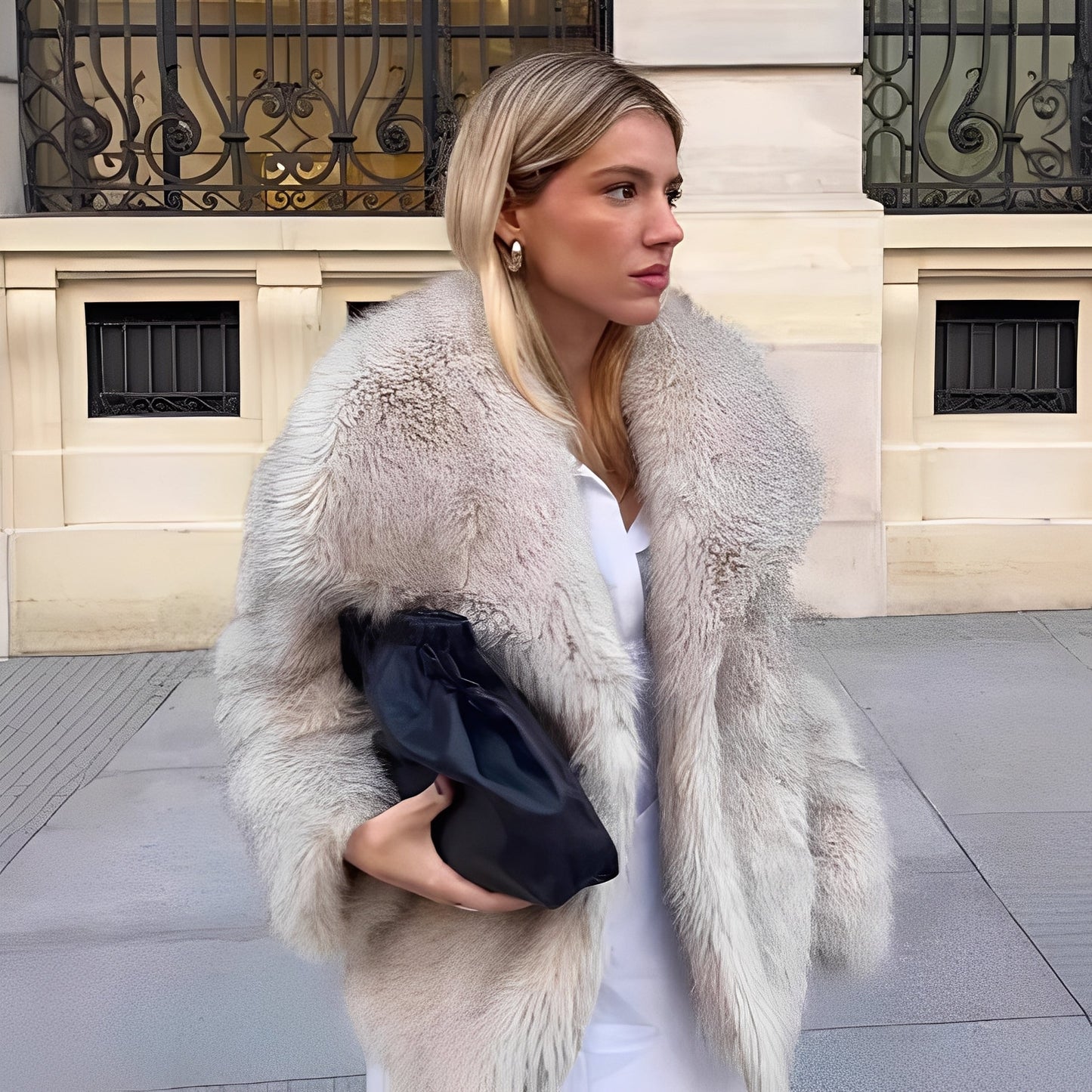 Melany - Eleganter Damenmantel aus Kunstfell