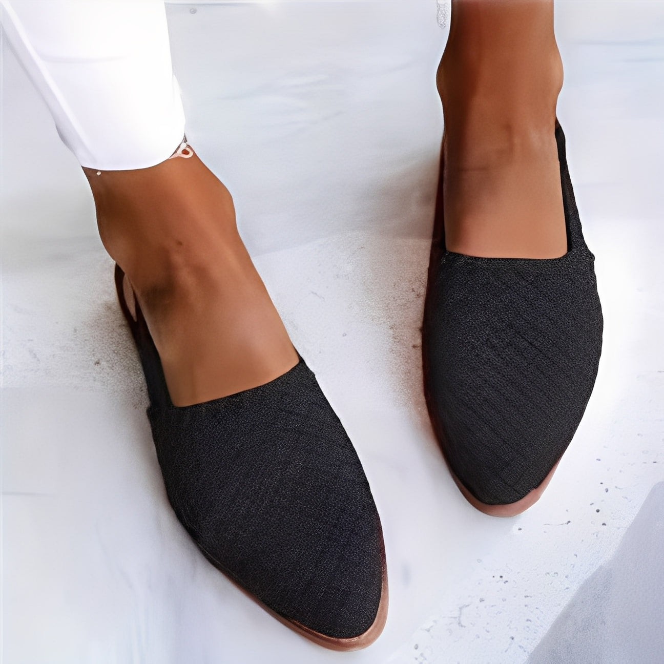 Shirley - Trendige Frauenflats mit spitzem Design