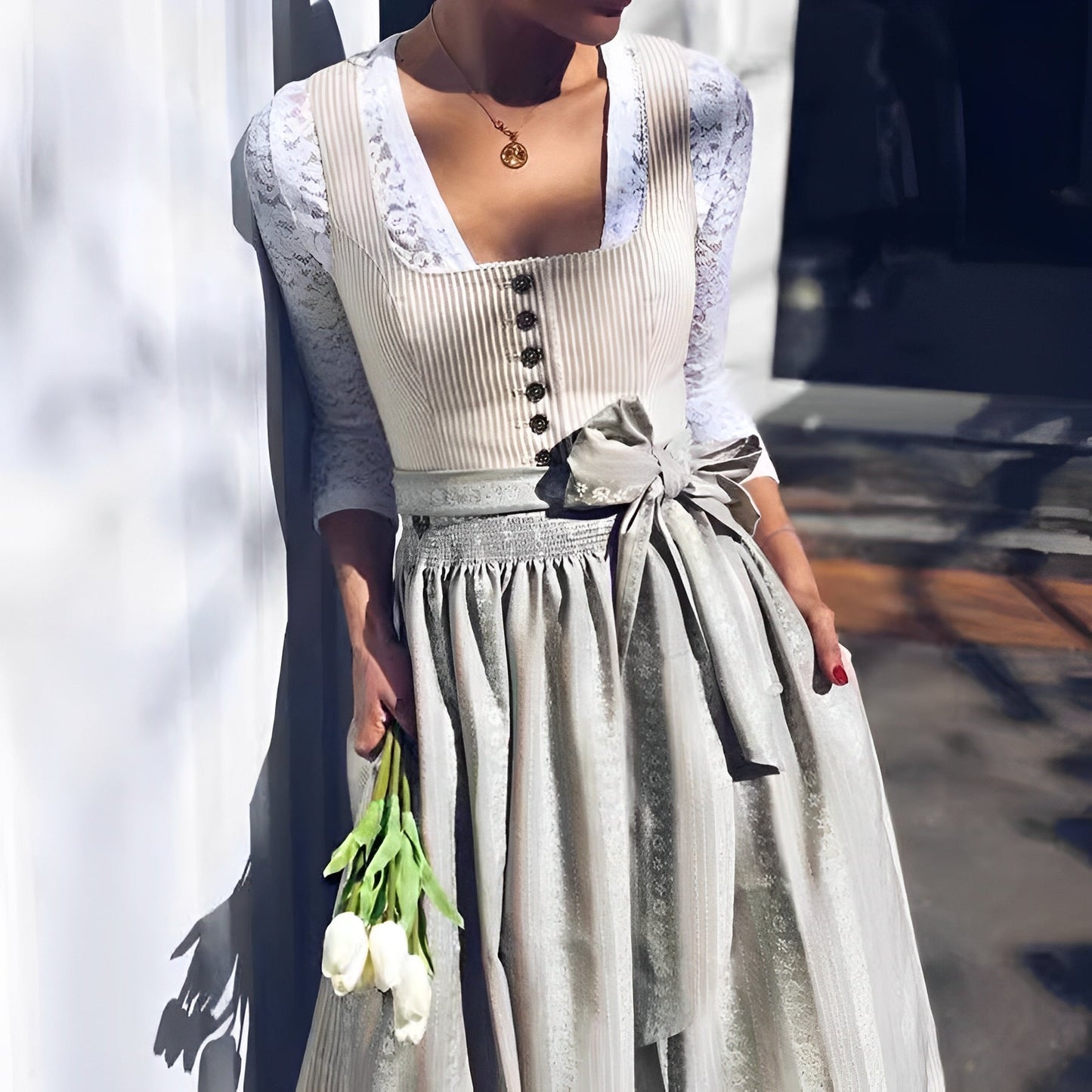 Eleanore - Komfortables Oktoberfest-Dirndl für Frauen