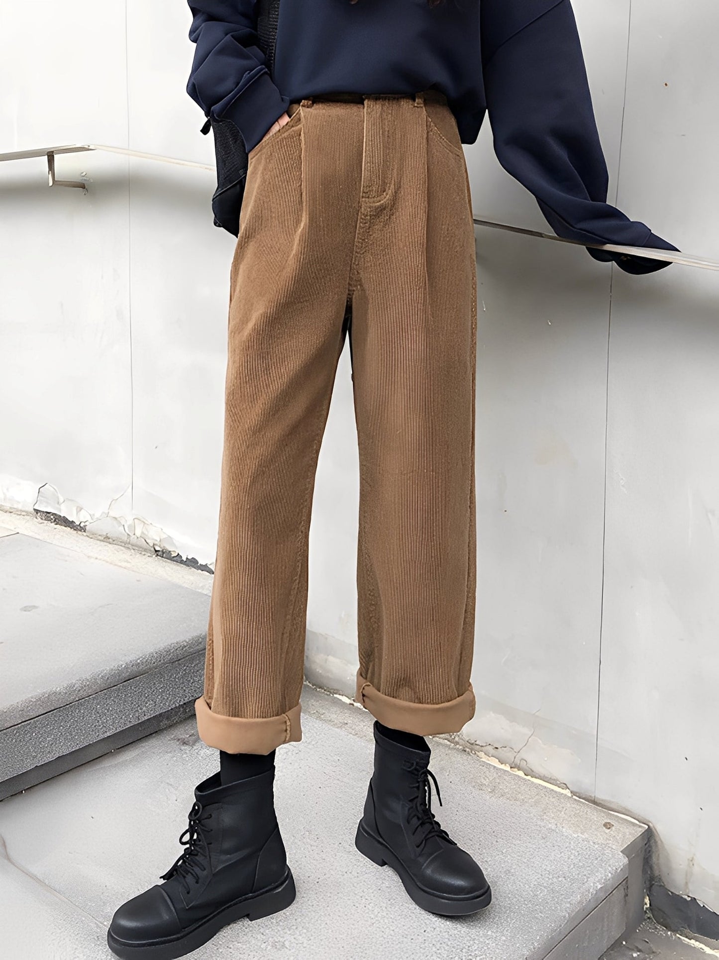 Shelbie - Damenweite Cordhose im klassischen Stil