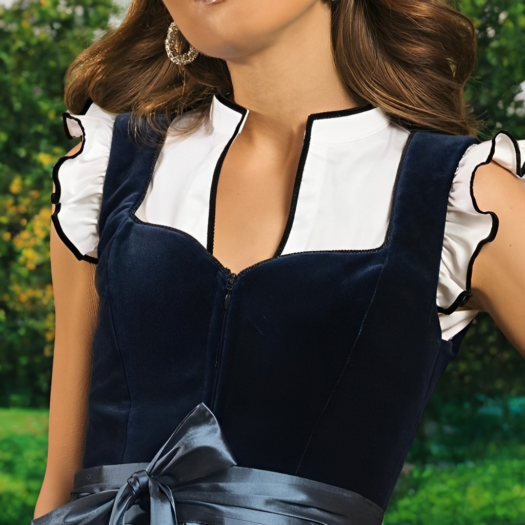 Sharla - Modische Damenbluse für das Oktoberfest