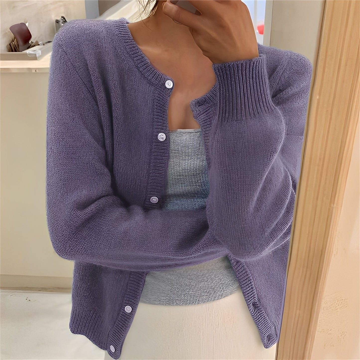 Jaqueline - Einfacher, stilvoller Damenstrickcardigan