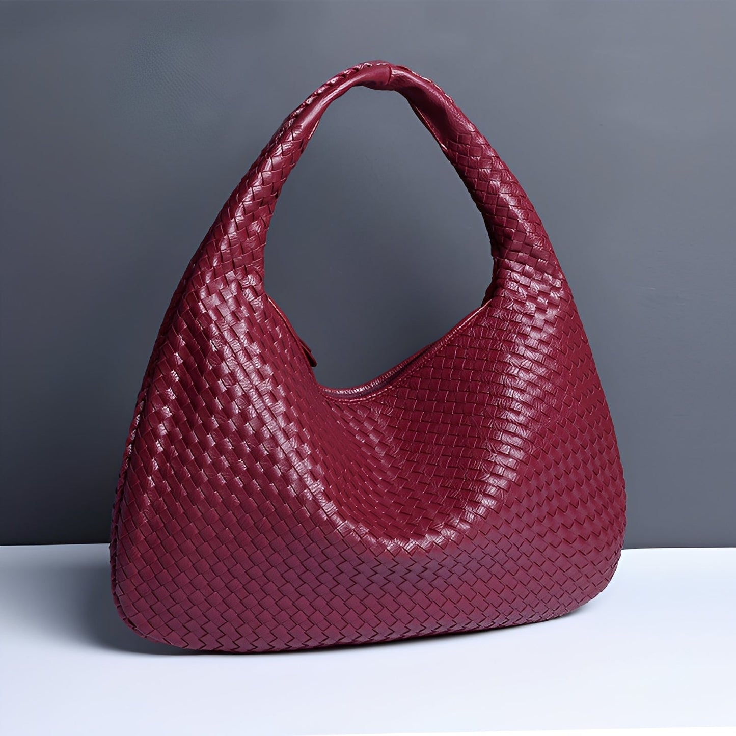 Paulina - Schicke, handgemachte Damenhandtasche