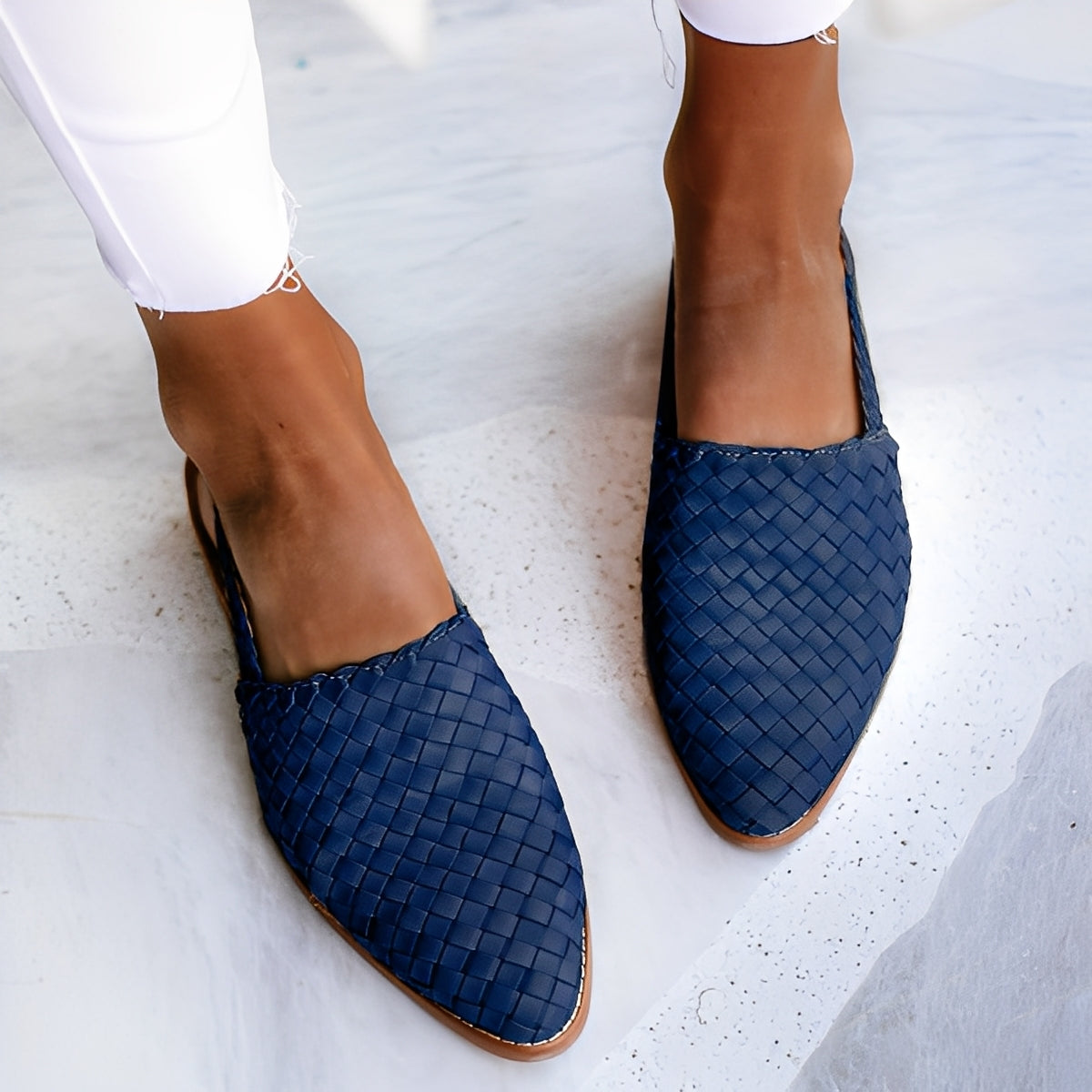 Shirley - Trendige Frauenflats mit spitzem Design
