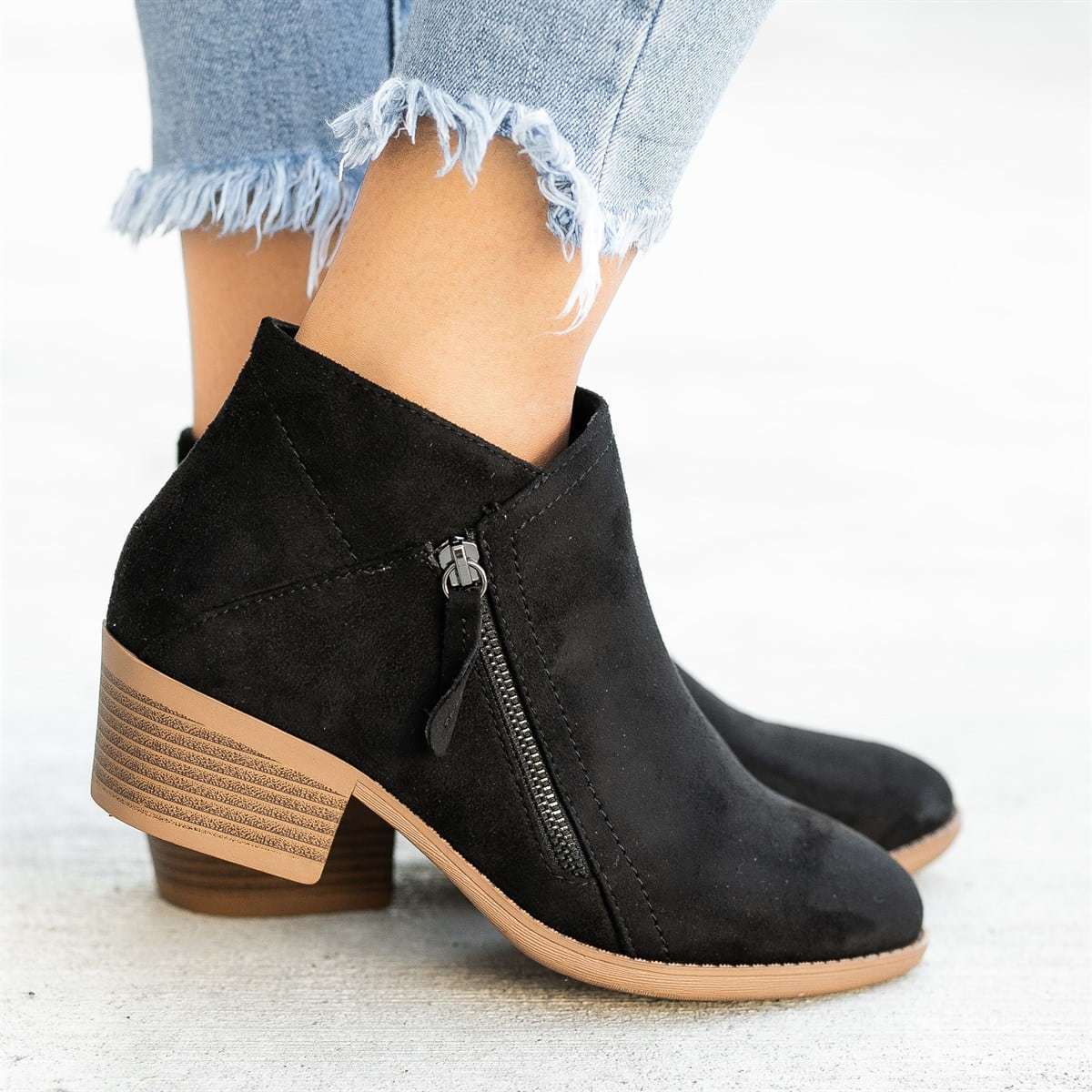 Elizabeth - Elegante Wildlederstiefel für Damen