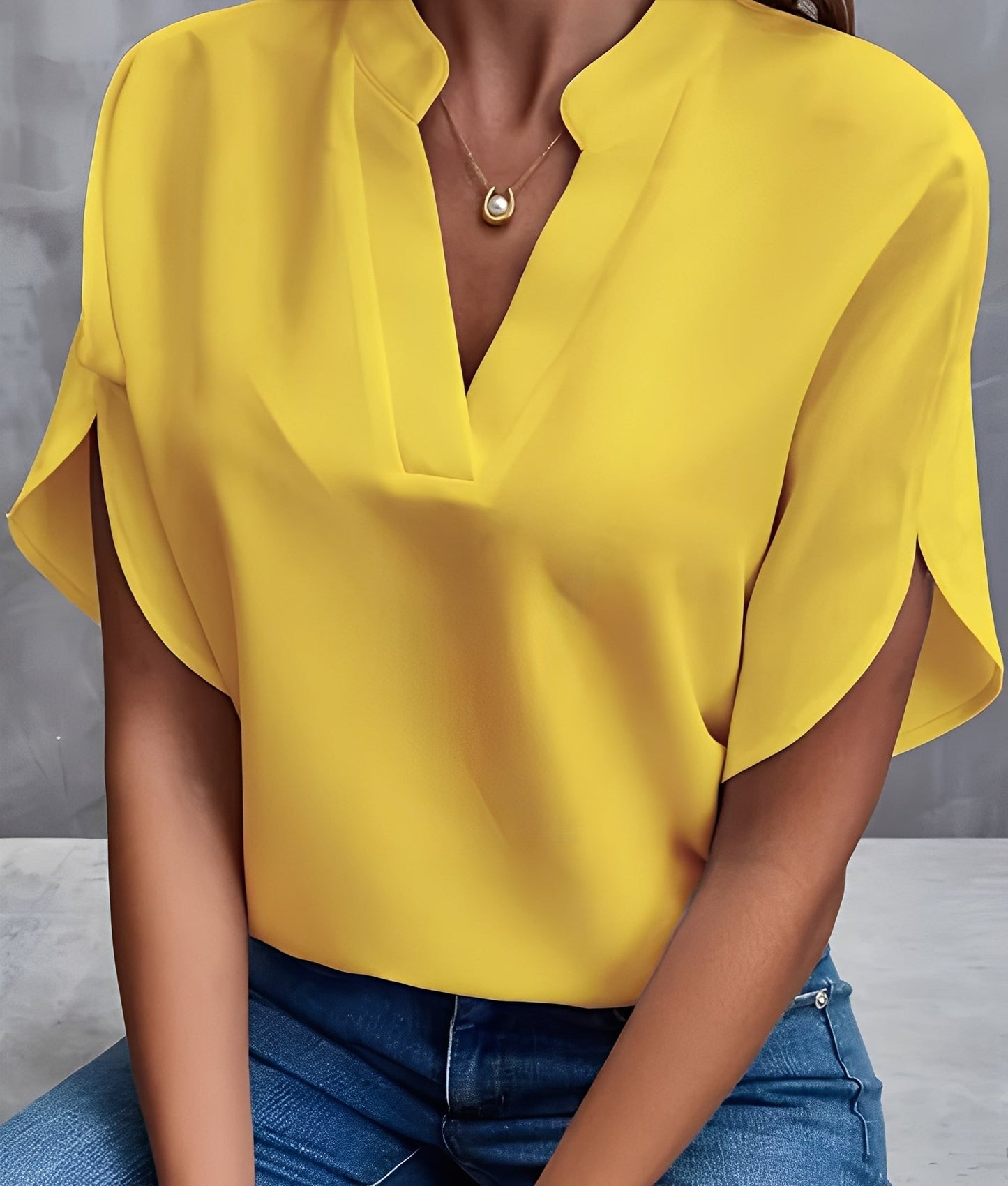 Chantelle - Damenbluse mit V-Ausschnitt