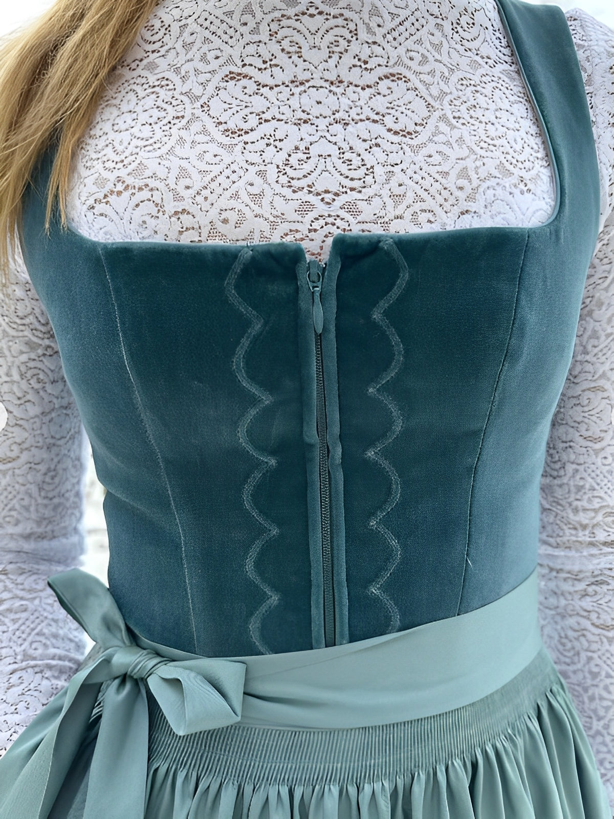 Muriel - Traditionelles Oktoberfest-Dirndl für Damen