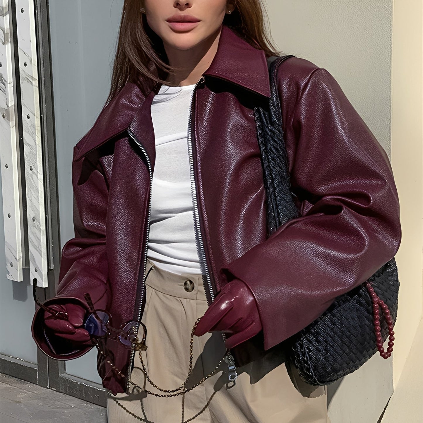 Lesley - Trendige Damenjacke aus Lederimitat mit Zipper