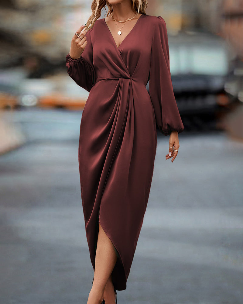 Leona – Schickes Kleid mit V-Ausschnitt und gepufften Ärmeln
