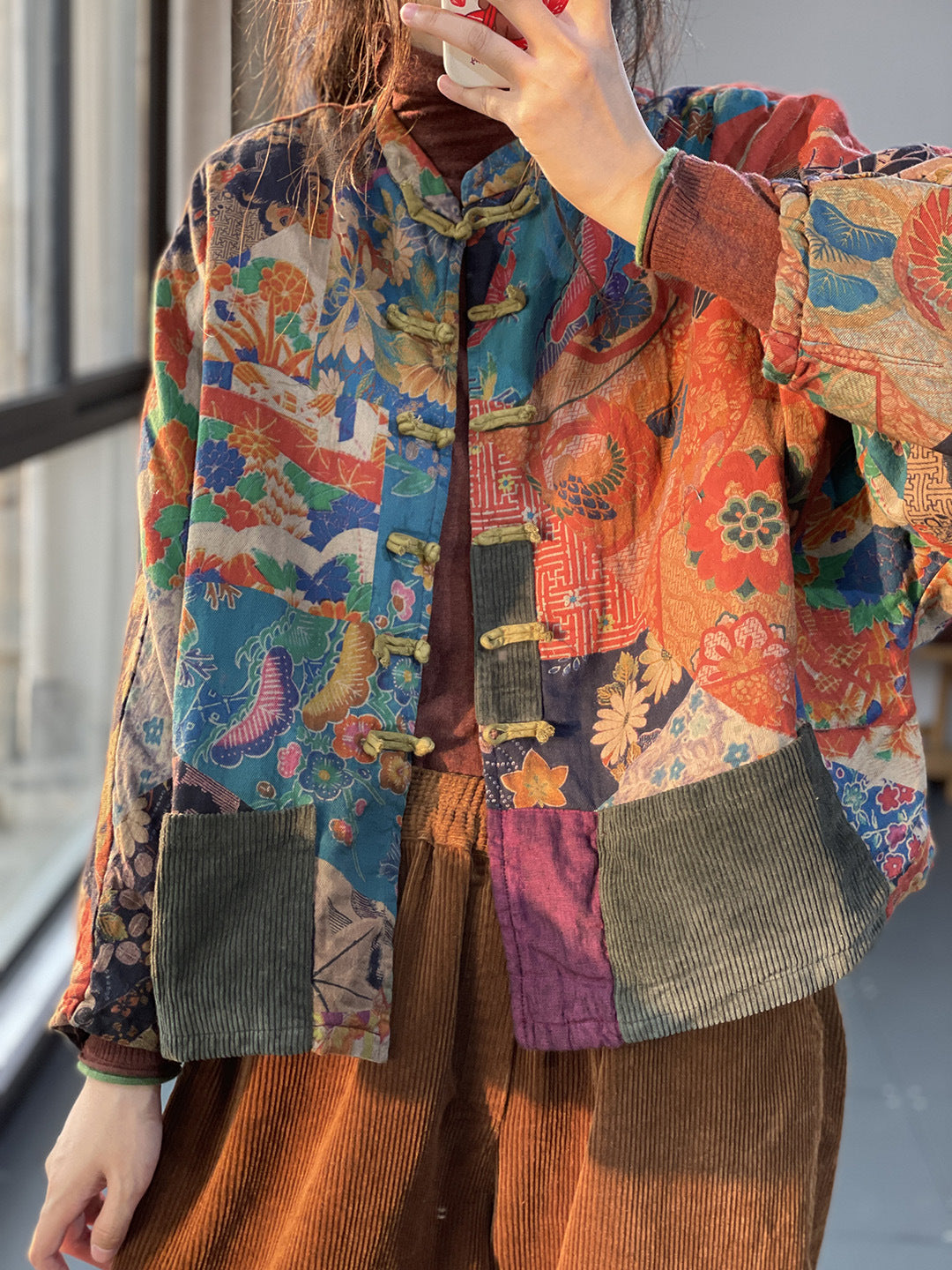 Charisse - Traditioneller Damenmantel mit Muster und Taschen