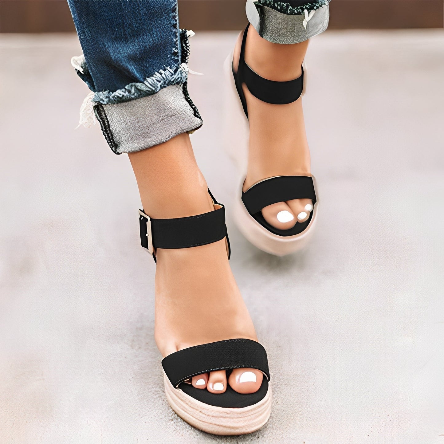 Annalee - Bequeme Damen-Sandalen mit Keilabsatz und Riemen