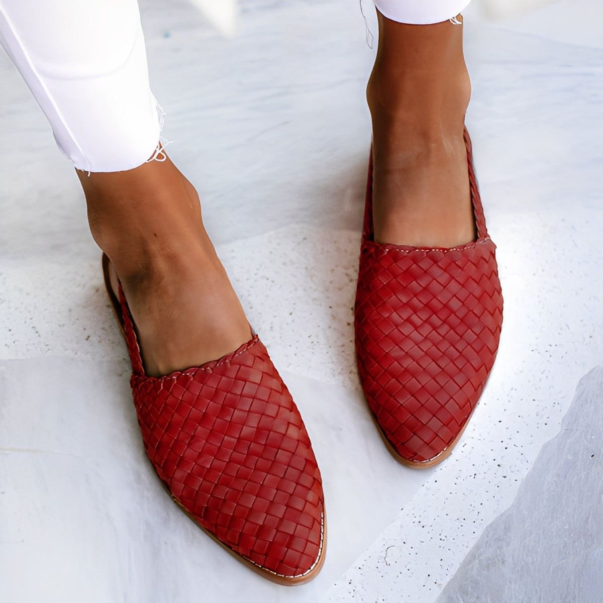 Shirley - Trendige Frauenflats mit spitzem Design