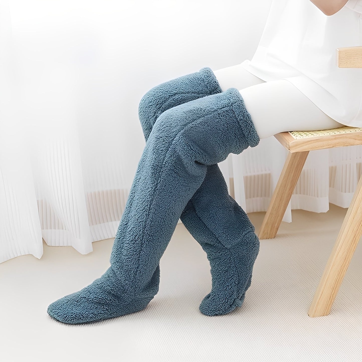 Camellia - Kuschelige, kniehohe Wintersocken für Damen