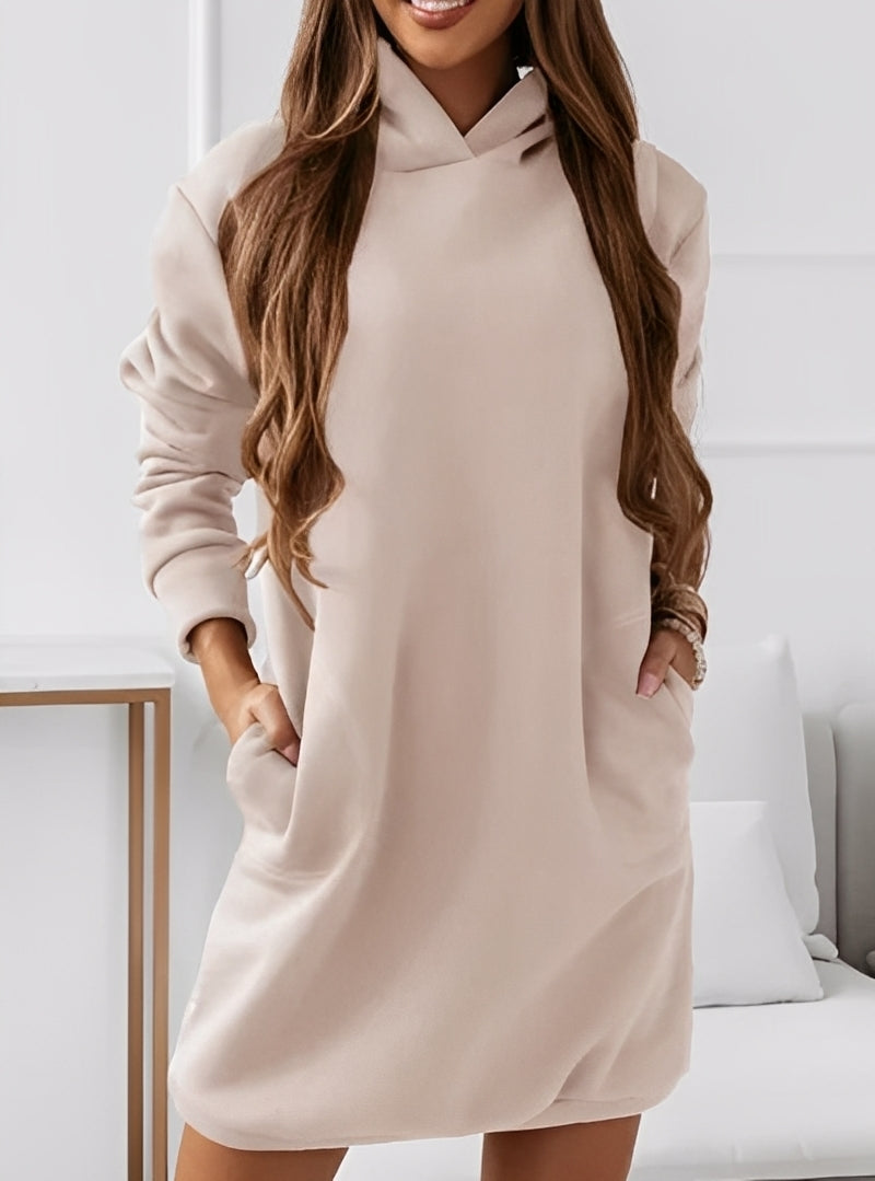 Michaela - Modisches kurzes Damenkleid mit Kapuze