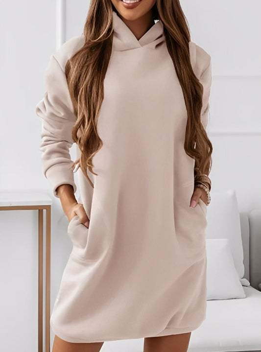Michaela - Modisches kurzes Damenkleid mit Kapuze