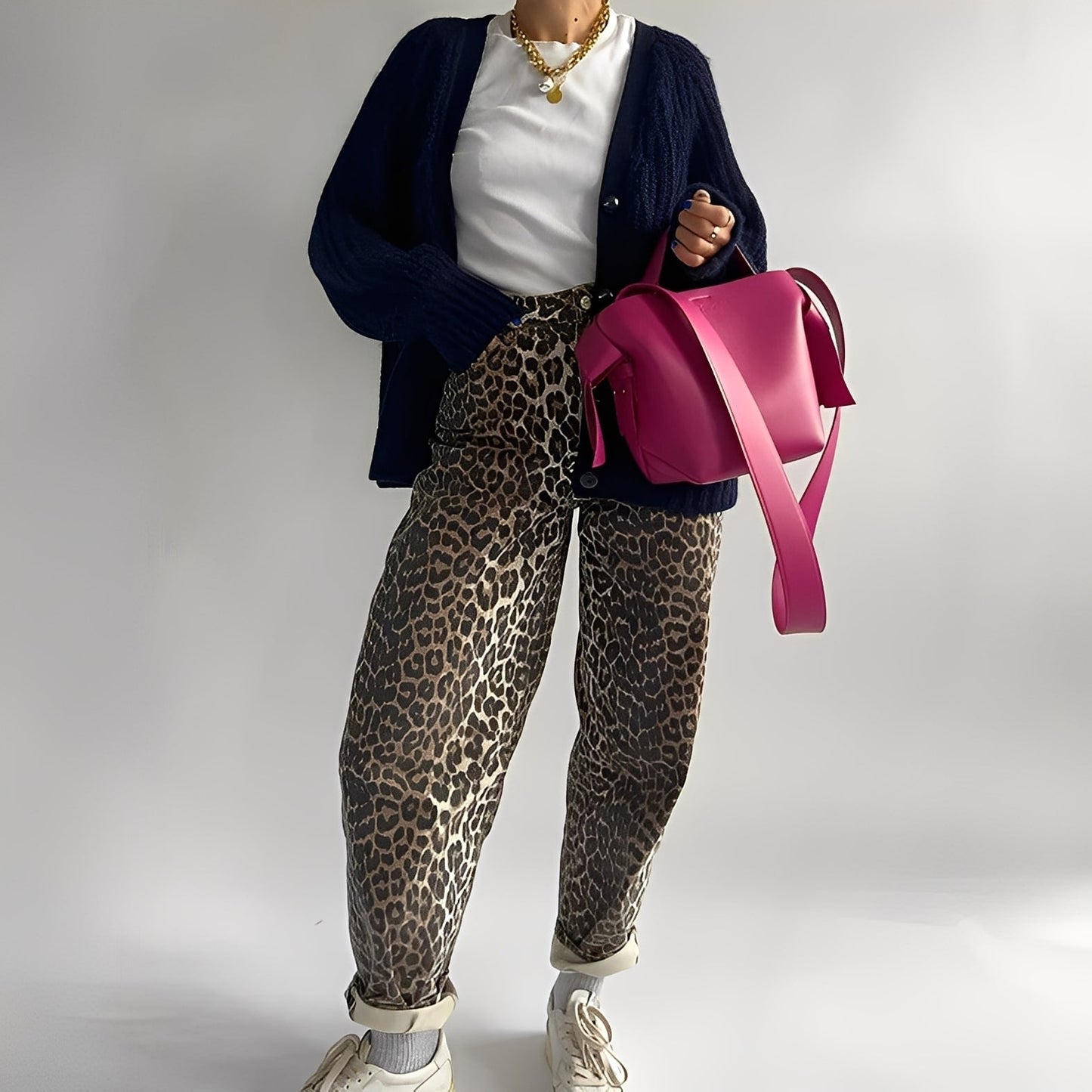 Rowanne - Weite Damenhose mit klassischem Design