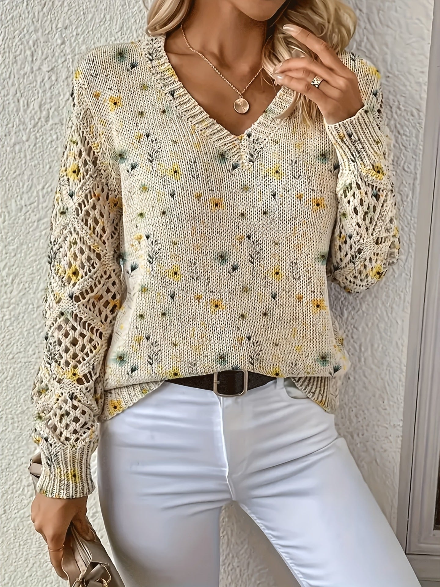 Ashtyn - Schicker Damenpullover mit Blumendesign