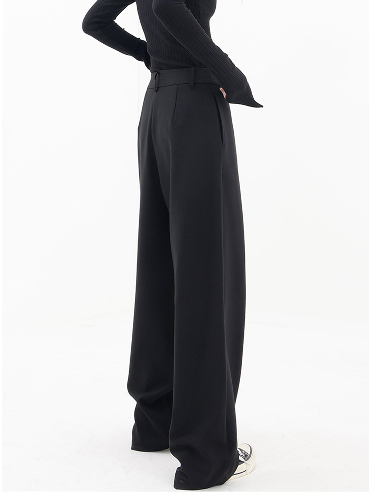 Thalia – Asymmetrische weite Hose