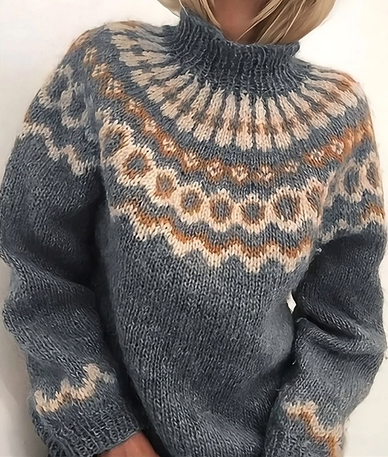 Oona – Inselpullover mit Rollkragen