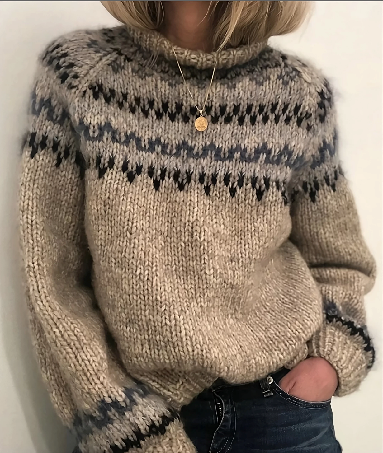 Oona – Inselpullover mit Rollkragen