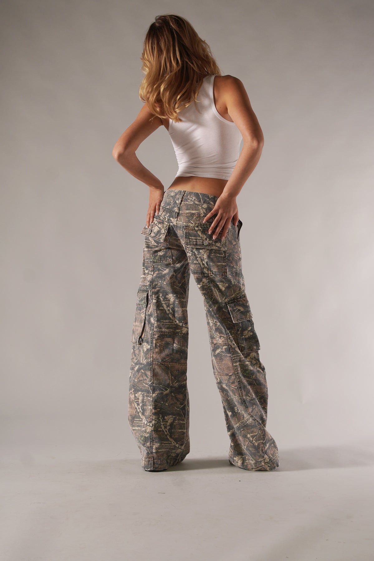Odette – Unisex-Cargohose mit Tarnmuster