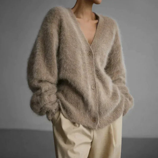 Isabelle – Flauschiger & Eleganter Cardigan