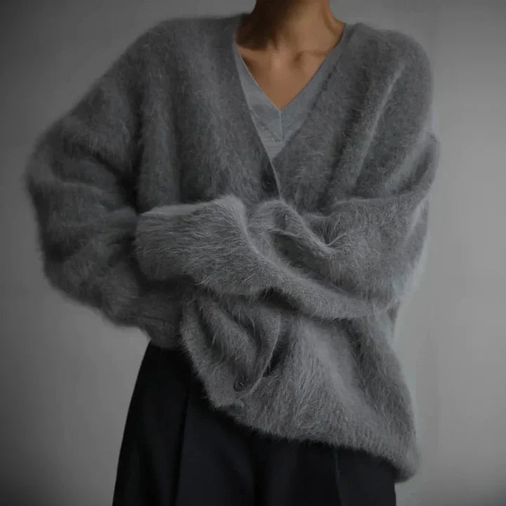 Isabelle – Flauschiger & Eleganter Cardigan