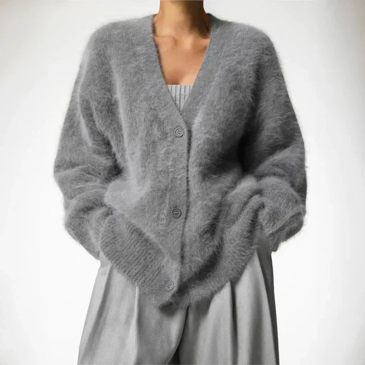 Isabelle – Flauschiger & Eleganter Cardigan
