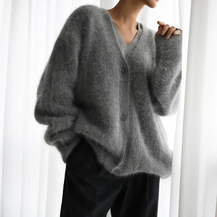 Isabelle – Flauschiger & Eleganter Cardigan