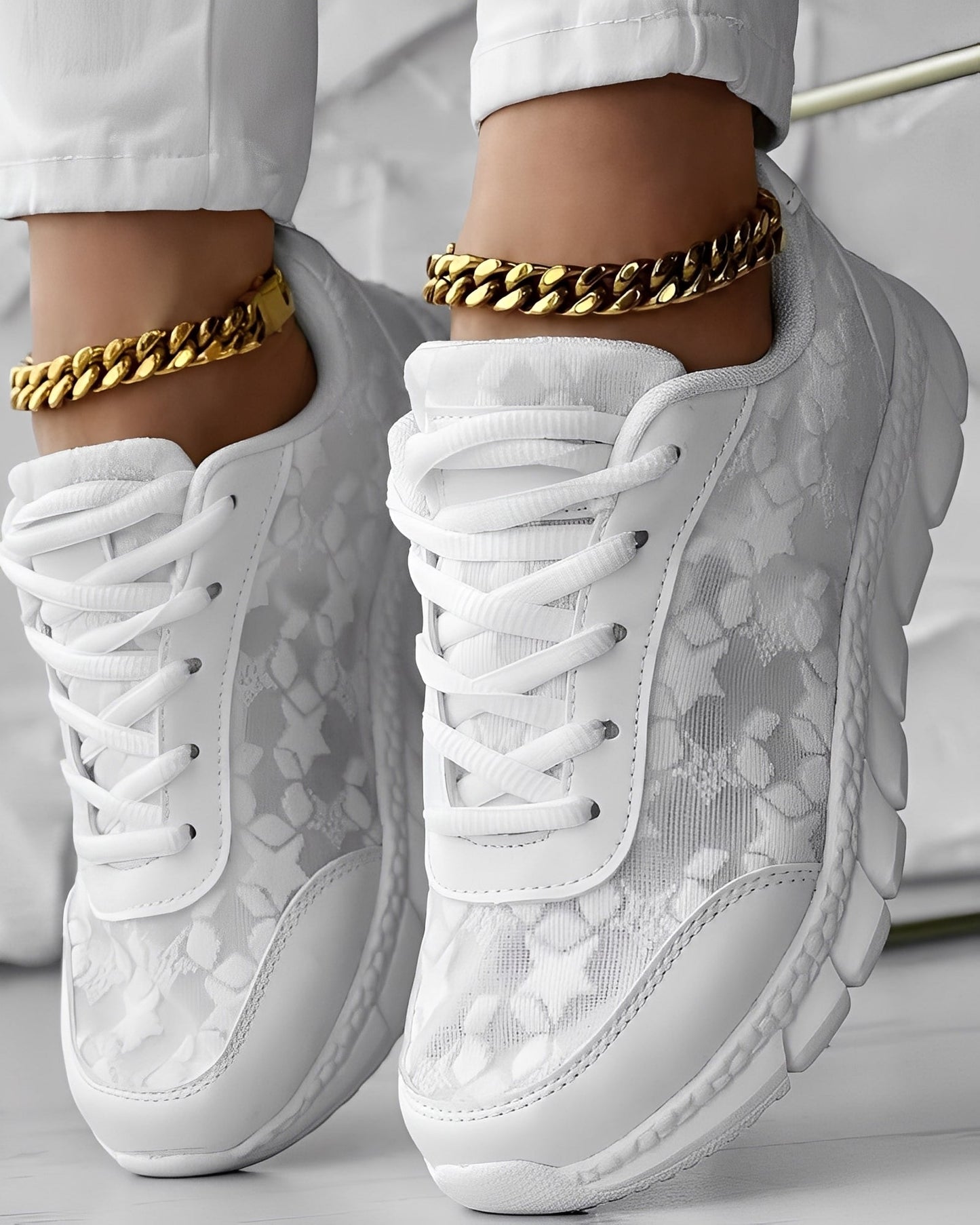 Elisabeth - Bequeme, luftige Schuhe für Damen mit Blumenmotiven