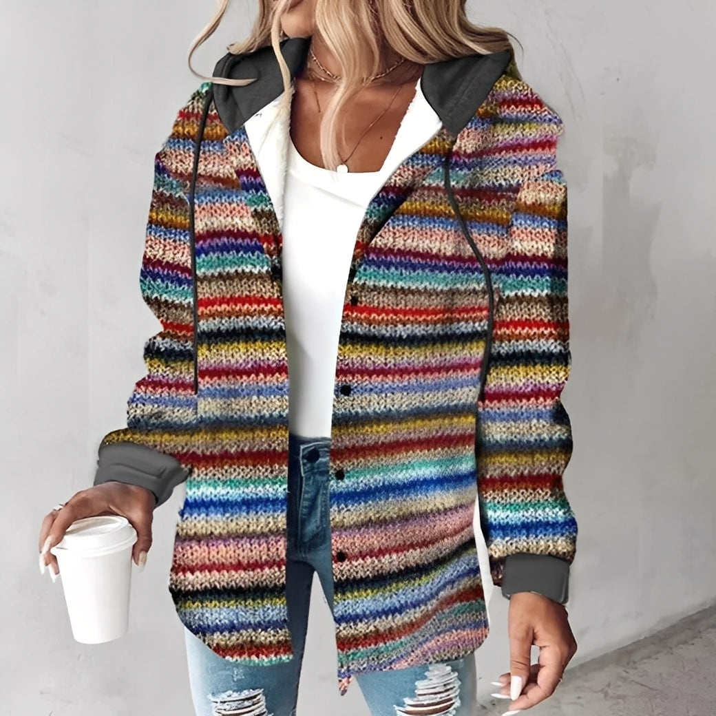 Martina - Bequeme Damen-Jacke aus Wolle mit Kapuze