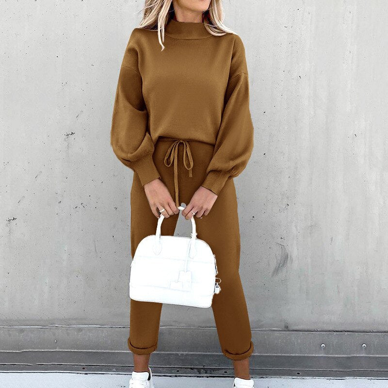 Hilda – Pullover und Hosen Kombination