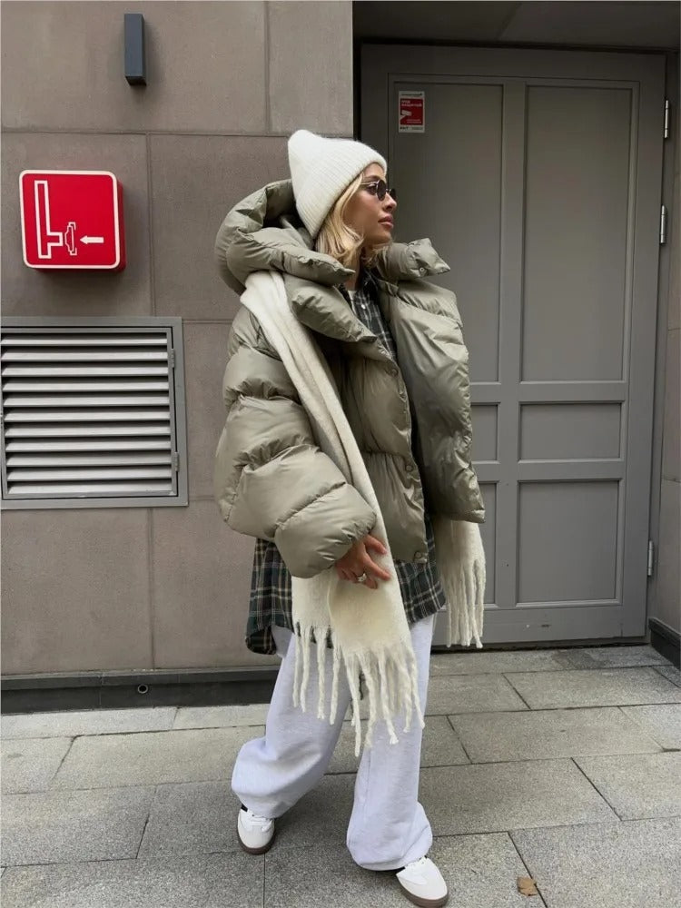Renata – Kurzjacke für Damen mit Kapuze