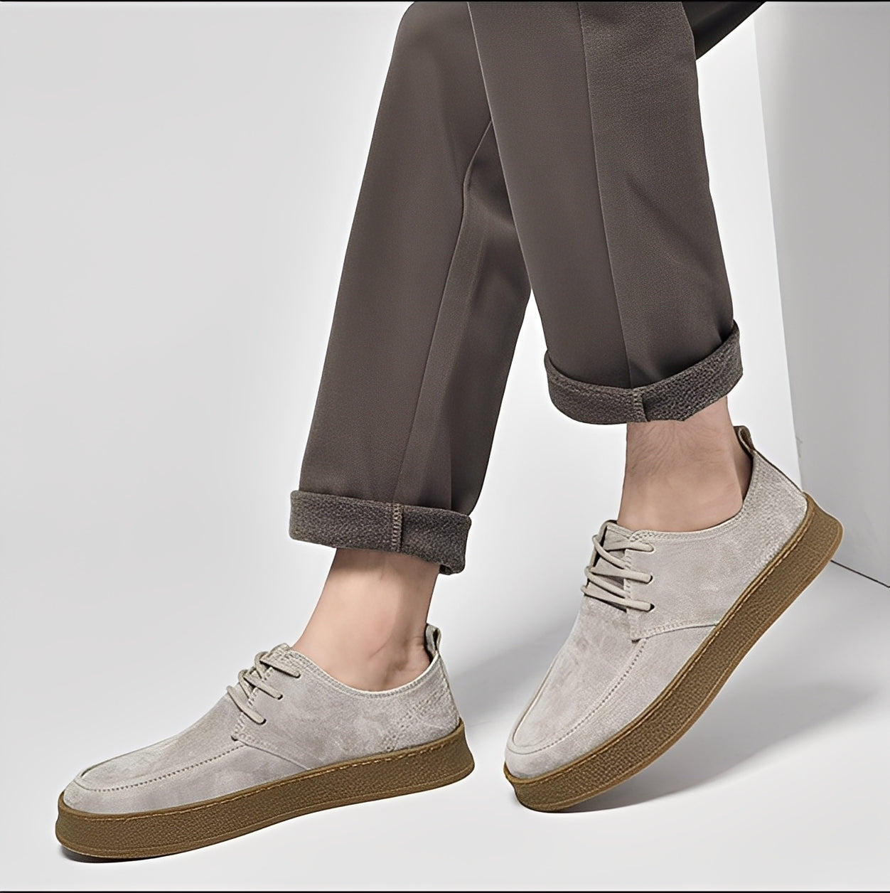 Sylvan - Elegante, flache Herrensneaker aus Wildleder