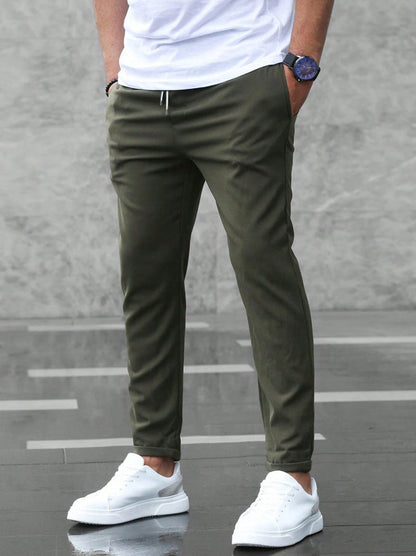 Allan - Bequeme Herrenhose aus Stretch mit Kordelzug, schlankes Design