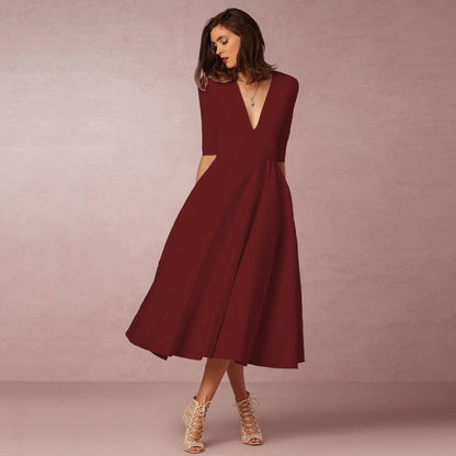 Sharise - Luftiges Frauenkleid mit V-Ausschnitt