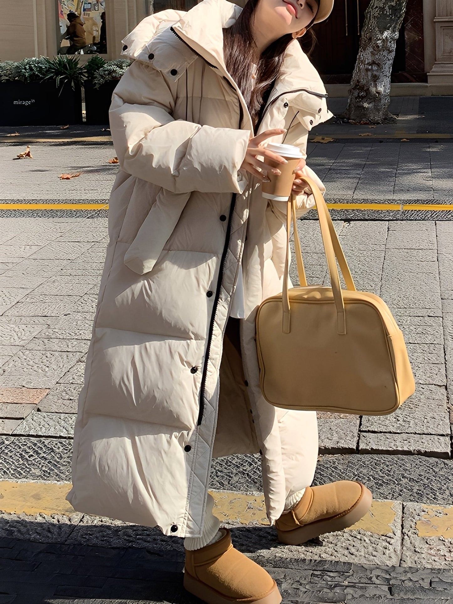 Hazel - Trendige lange Damenjacke mit Kapuze