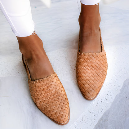 Shirley - Trendige Frauenflats mit spitzem Design
