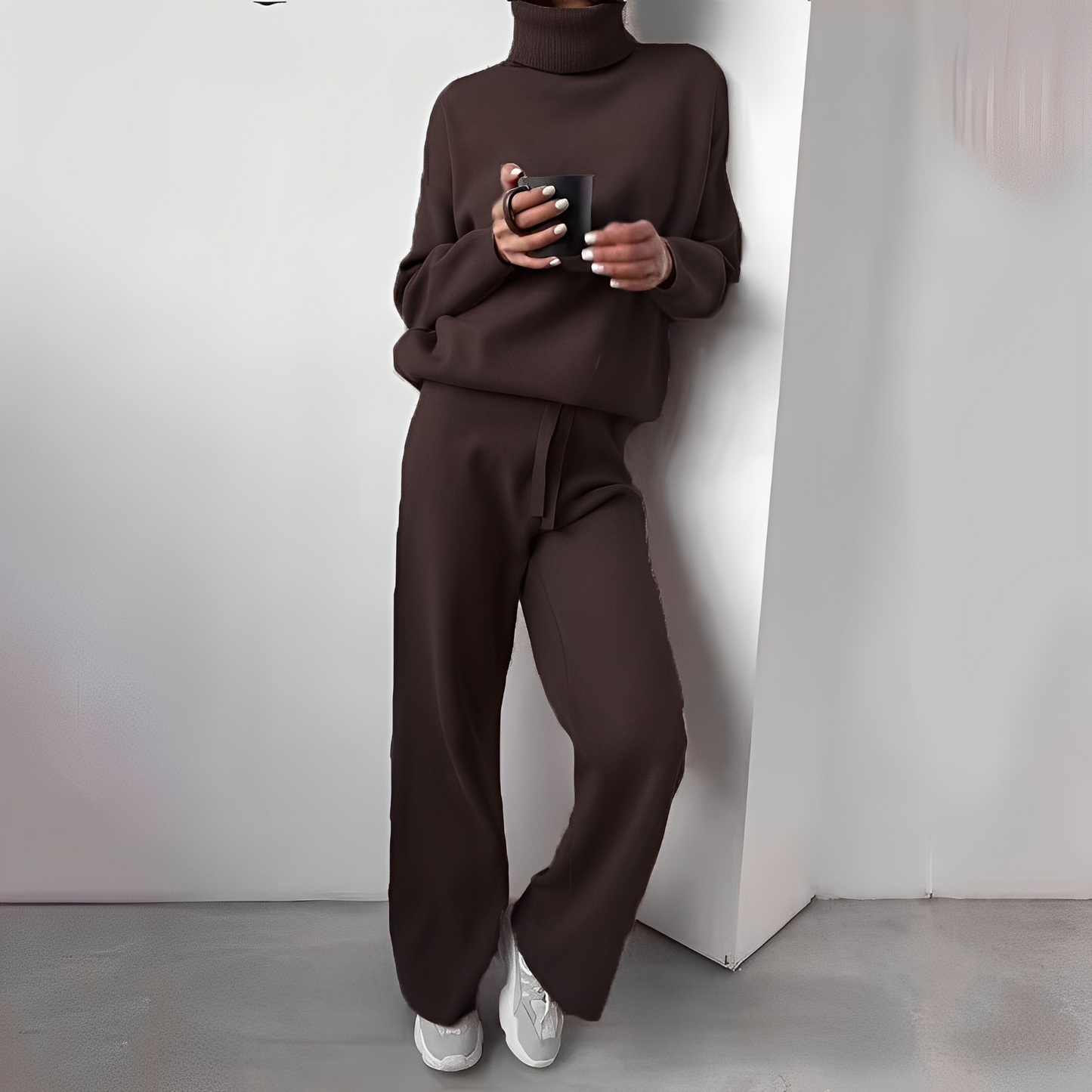 Kimberlee - Damen-Rollkragenset im minimalistischen Design