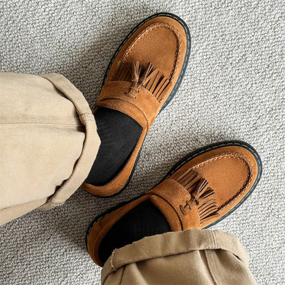 Milton - Moderne Herren-Wildlederslipper mit Quasten
