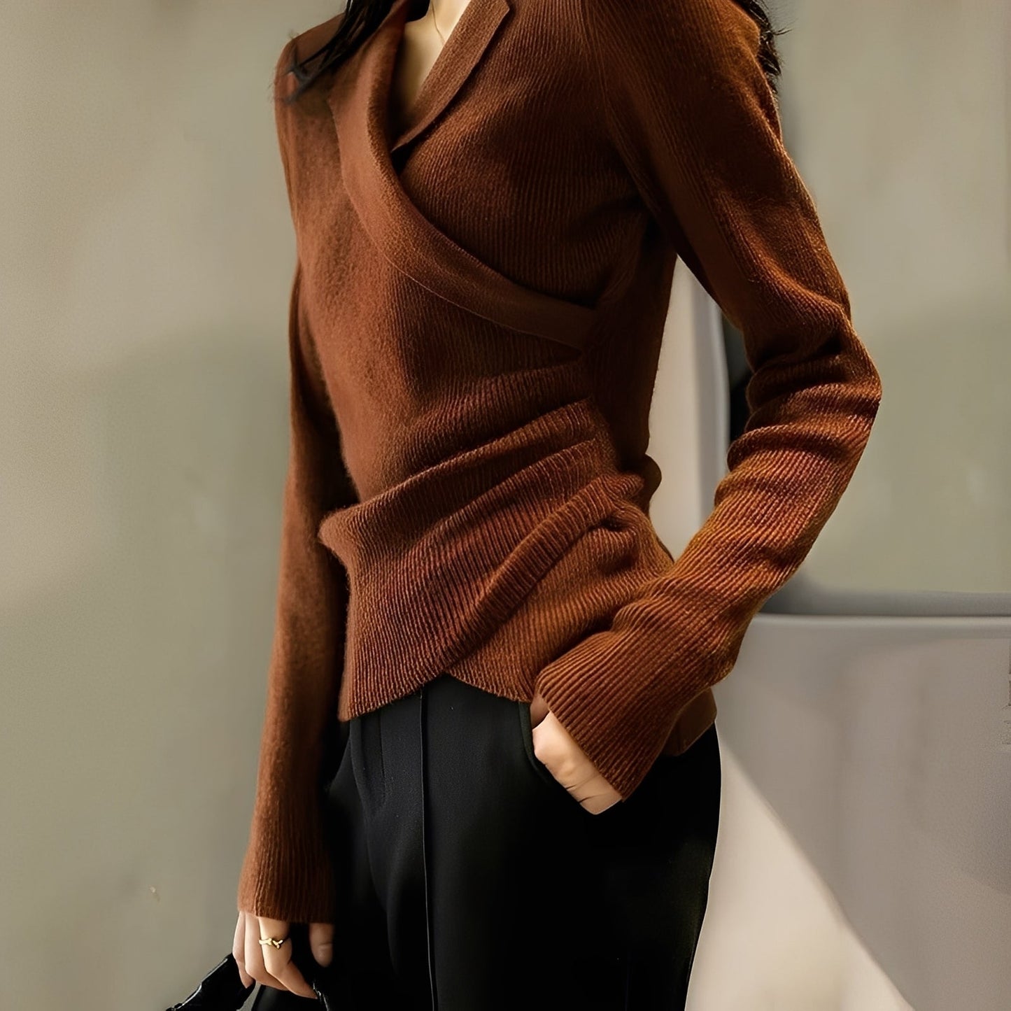 Yara - Eleganter Damenpullover mit langen Ärmeln