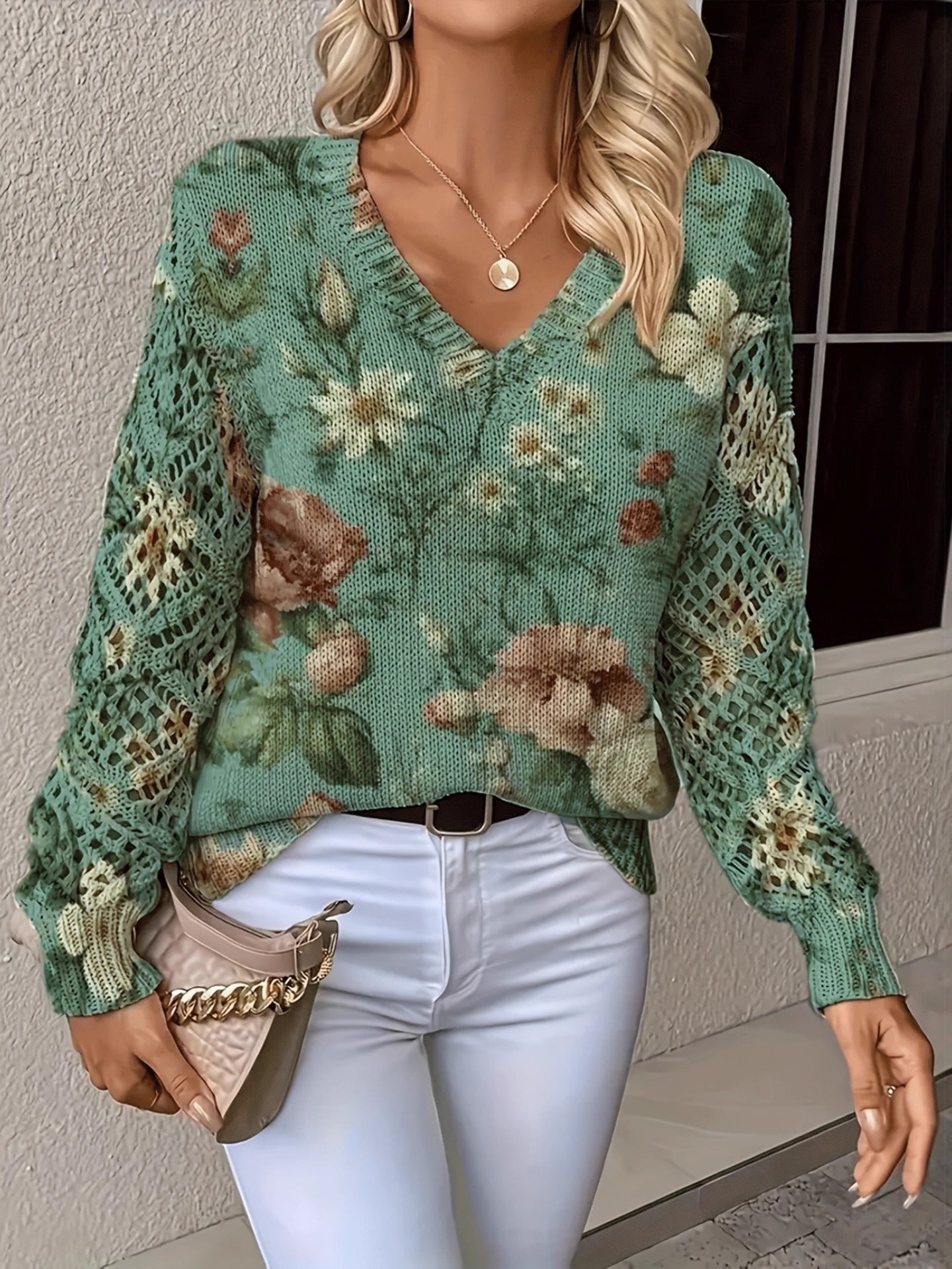 Ashtyn - Schicker Damenpullover mit Blumendesign